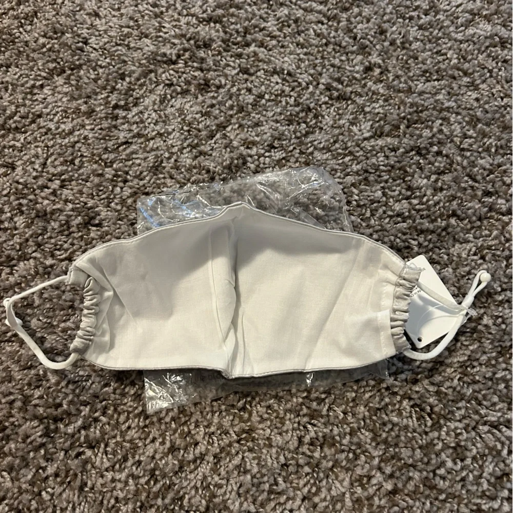 Vince silk face mask - Picture 4 of 4